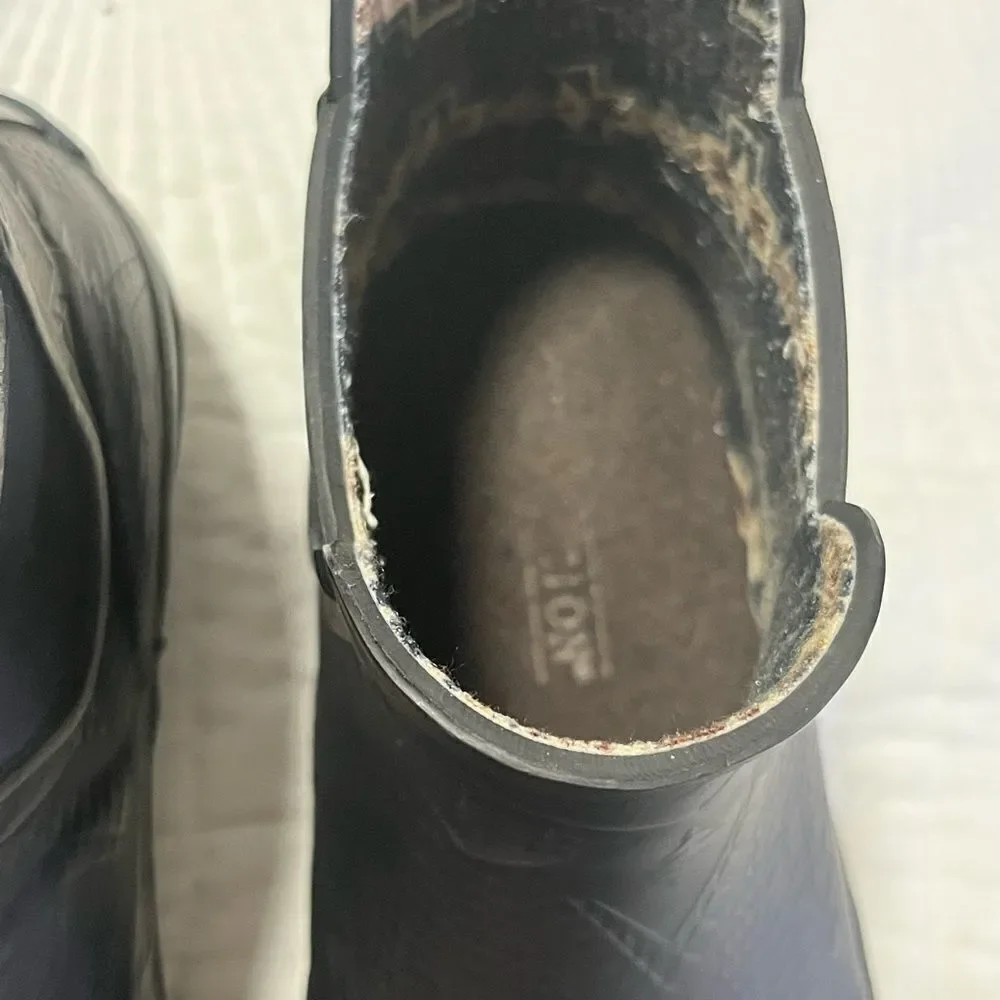 Pendleton Embossed Chelsea Rain Boots (Size 7)